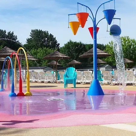 Les Charmettes Camping 4* - Mobil Standing 4*
