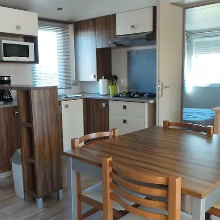 Les Charmettes Camping 4* - Mobil Standing Kompleks wypoczynkowy Les Mathes