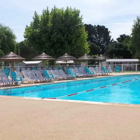 Les Charmettes Camping 4* - Mobil Standing 4*