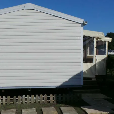 Les Charmettes Camping 4* - Mobil Standing 4* Les Mathes